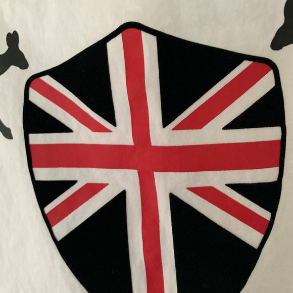 Like New Men's Classic Coogi Button Down Shirt - Picture 9 of 11